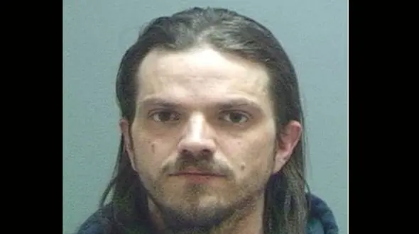 این مرد کثیف فیلم و عکس های تجاوز اش به دختران را به فروش می گذاشت +عکس