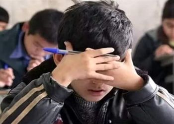 خلاقیت خنده‌دار دانش‌آموز ایرانی در پاسخ به برگه  امتحانی ادبیات فارسی حماسه آفرید/ مجبوره میفهمی مجبور