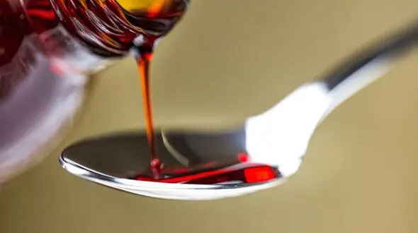 قطع شربت تریاک؛ ۶۰۰ هزار بیمار را به حاشیه بحران اجتماعی می‌برد