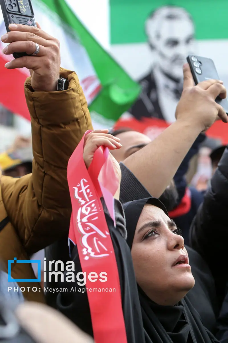 حضور مردم ایران در راهپیماتیی 22 بهمن 1404
