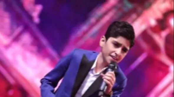 مات و مبهوت ماندن داوران از قدرت صدای بهشتی علی طولابی  / پسر لر با آهنگ ابر میبارد و من میشوم از یار جدا...  ترکاند