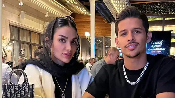 عکس جذابیت و جوانی مادرزن مهدی قائدی ! / مسن تر اما زیباتر از دخترش !