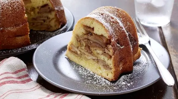 کیک سیب با طعم گردو