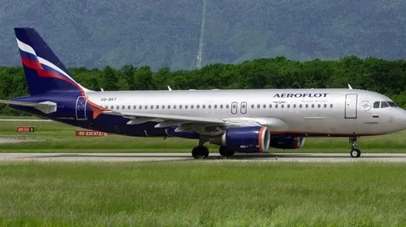 جزئیات فرود اضطراری پرواز هواپیمای مسافری تهران دمشق در پایگاه هوایی روسیه / جنگنده های اسرائیلی در آسمان بودند