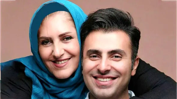 فیلم / آقای طلیسچی خوب میرقصی و قر میدی رفتی کلاس .../ علیرضا طلیسچی : کلاس نه من از جوانیم با مامانم خیلی رقصیدم و الانم .... / پس  ...