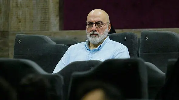 فرهاد قائمیان تهیه‌ کننده تئاتر شد