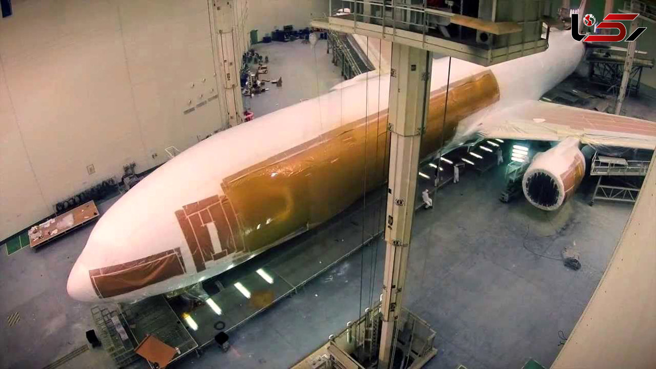 عملیات دیدنی رنگ زدن بزرگترین هواپیمای جهان