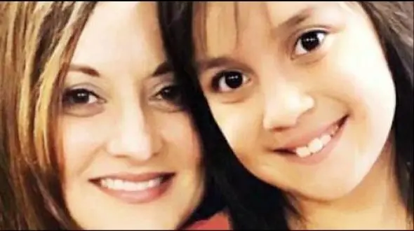 دختری بخاطر یک خمیردندان کشته شد! / مادر لورا شوکه شد!+عکس