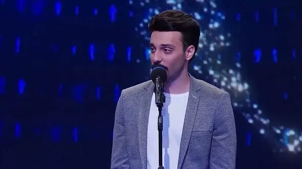 ببینید / عذرخواهی آریا عظیمی‌نژاد از حذف یک خواننده ! / بعد  2 سال چه شد ؟! + فیلم