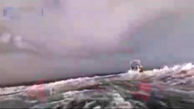 ببینید / نجات لحظه آخری یک غواص محقق هنگام بالا آمدن از زیر دریا + فیلم
