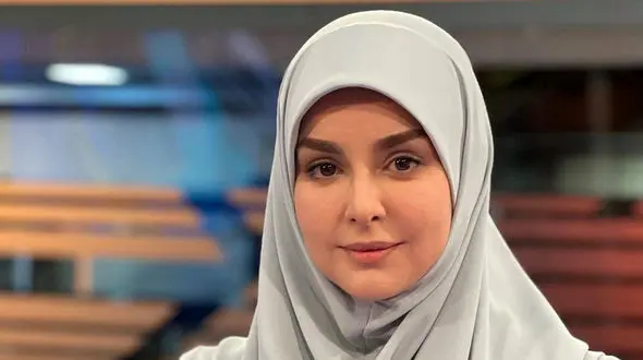 دومین زن امید قالیباف شیک ترین خانم مجری صدا و سیما !  + عکس ها و بیوگرافی شعله رزمجو