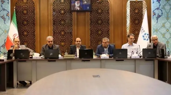 ناترازی انرژی با بخشنامه خلق الساعه حل نمی شود/ احداث شهرک خورشیدی  اصفهان در دستور کار قرار می گیرد