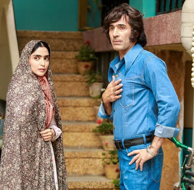 عکس داغ امروز | نگاهی به استایل دهه ۶۰ فیلم فسیل ؛ بهرام افشاری،الناز حبیبی؛هادی کاظمی،الهه حصاری و...