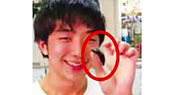 خیلی عجیب / زندگی عاشقانه یک مرد با سوسک خانه شان + عکس