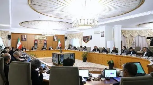  اعضای دولت رهنمودهای رهبر انقلاب را تکلیف اداری و دستور کار الزامی خود بدانند/ ماموریت وزارتخانه‌های اقتصاد، راه و جهادکشاورزی برای جلوگیری از رسوب کالا در انبارها و بنادر 