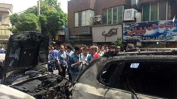 اتومبیل امین زندگانی در آتش سوزی خیابان شریعتی سوخت + فیلم و تصاویر