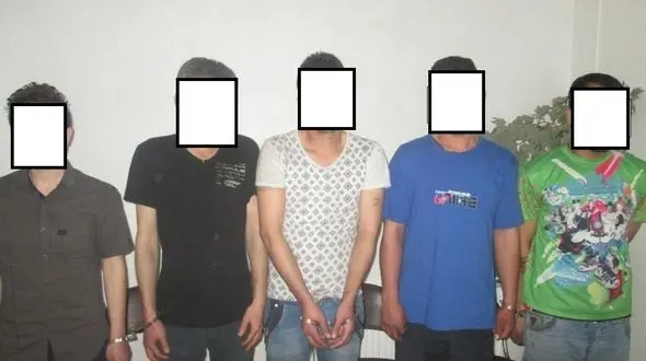 دستگیری سارقان داخل خودرو در زنجان