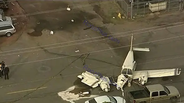 فرود ناموفق هواپیما در خیابان +عکس / آمریکا