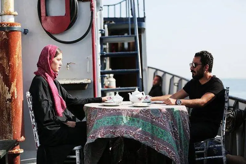 نوید محمدزاده