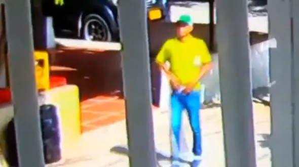 شلیک تیرخلاص به مردی که خونسردانه قدم می زد + فیلم