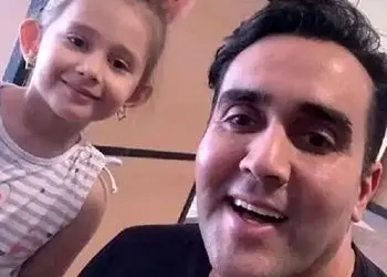 فیلم / نگاهی به عروسی باشکوه پوریا پورسرخ و عروس خانم زیبا /  عاشقانه ازدواج کردم  .... دخترم نیلا 4 سالشه و .../  اهل جنوب ایرانم و مادرم  ...