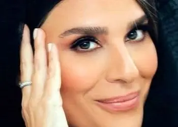 سحر دولتشاهی هم سالن زیبایی افتتاح کرد/ انواع خدمات رنگ و لایت، سولاریوم و... در آرایشگاه سحر بیوتی+فیلم