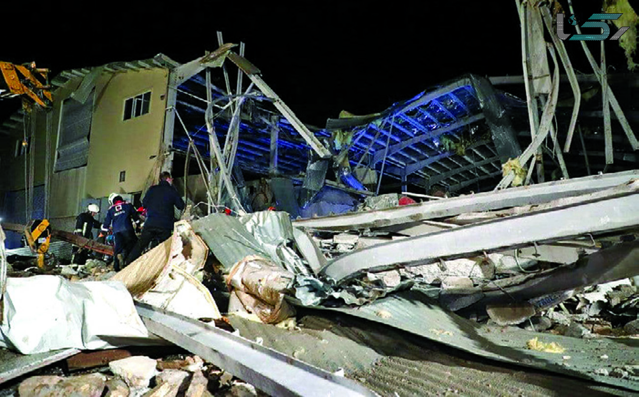 انفجار وحشتناک در کارخانه حلواشکری مشهد / گریز معجزه آسای 50 کارگر و مرگ 4 تن  + عکس و اسامی