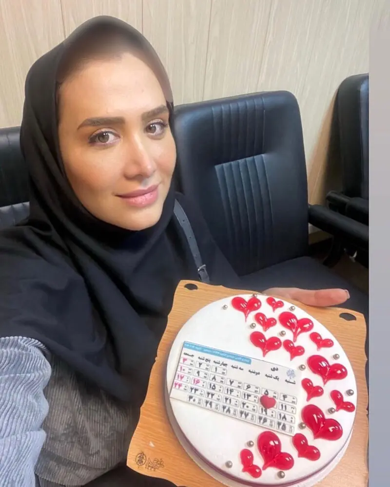 سارا روستاپور