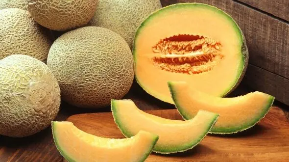 میوه ای برای سلامت چشم ها