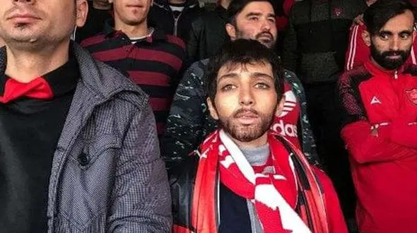 زینب صحافی معروف به دختر پرسپولیسی در آستانه اخراج از ترکیه  + عکس