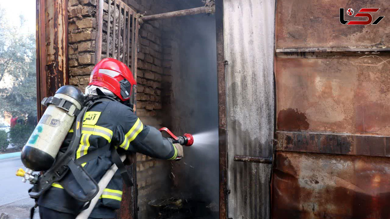 آتش سوزی در اتاقک نگهبانی انبار لوله