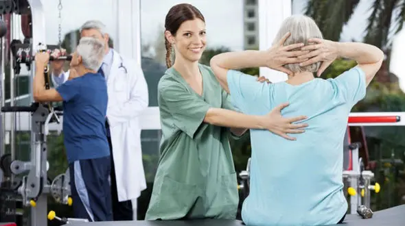 بهترین کشورها برای فیزیوتراپی کدامند؟ آشنایی با شرایط این کشورها