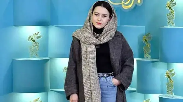 فیلم / خانم بازیگر افغانستانی سینمای ایران: با اخراج اتباع غیرمجاز از ایران موافقم
