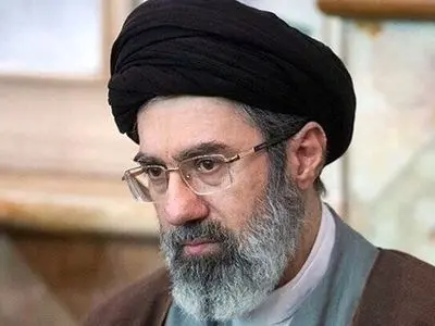 روایت کامیون شمش طلا و حساب بانکی 1.5 پوندی مجتبی خامنه ای از زبان پدر زنش / پسری که میهمان ناخوانده خانه پسر رهبری انقلاب شد