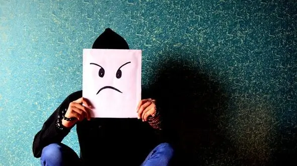  افزایش خشونت خانگی در کمبود دوست داشتن همدیگر / خویشاوندان درجه یک، غریبه های آشنا!