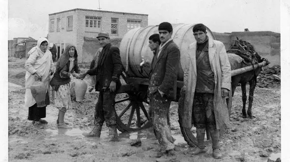 آبرسانی در تهران قدیم + عکس