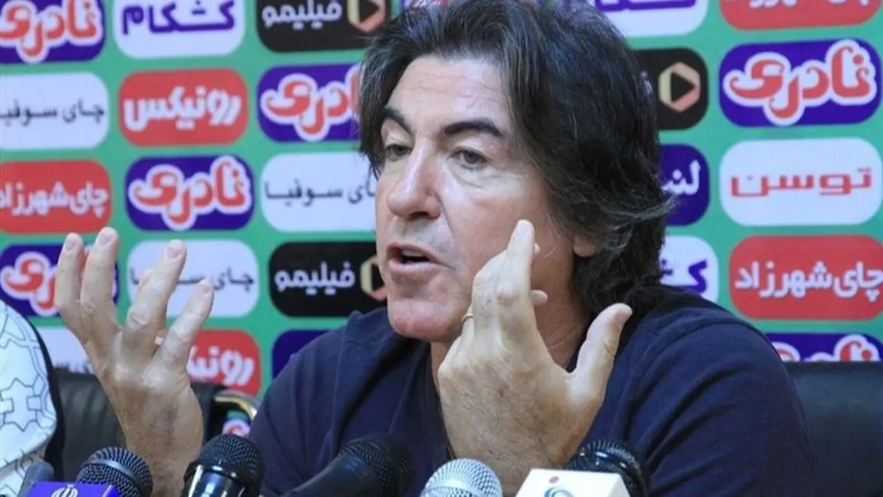 ساپینتو: داوری بازی شمس آذر - پرسپولیس باعث نگرانی‌ام شد