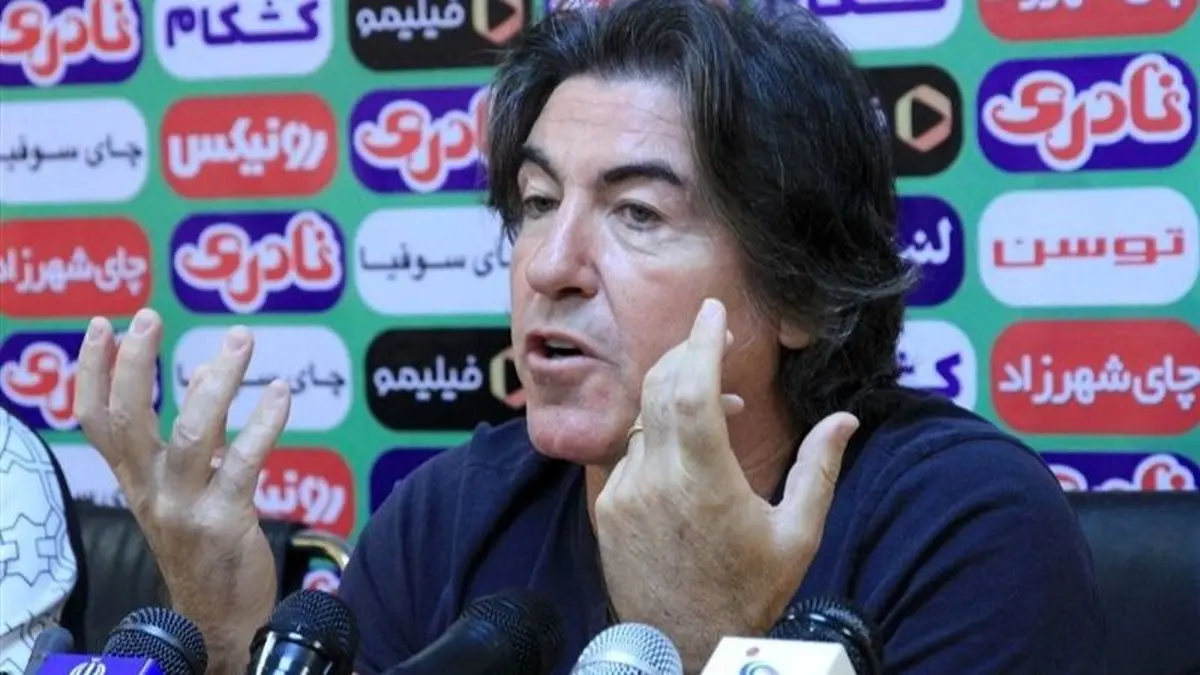 ساپینتو: داوری بازی شمس آذر - پرسپولیس باعث نگرانی‌ام شد