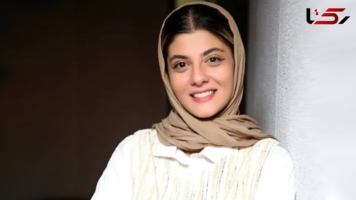 مهسا طهماسبی با کتوشلوار مشکی و اکسسوریهای فانتزی درخشید / مامان کوچولو محبوب این روزها با این عکس ها وایرال شد!