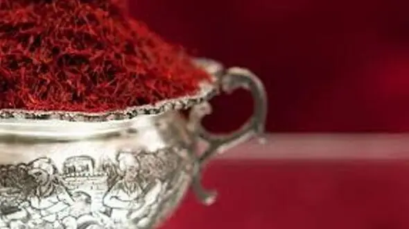 طلای سرخ ارزان شد