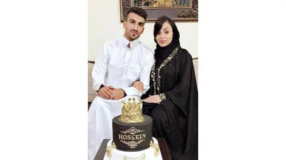 سلفی عجیب فوتبالیست معروف پرسپولیس با همسرش در روزهای کرونایی + عکس