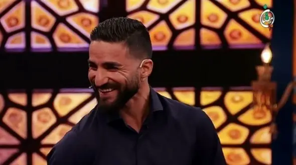 مهرداد محمدی: آقا رونالدو اومد دلداری بده به من، منم مصدوم داشتم آسمونو نگاه میکردم هیچی پیدا نکردم بهش بگم گفتم لاویو کریس