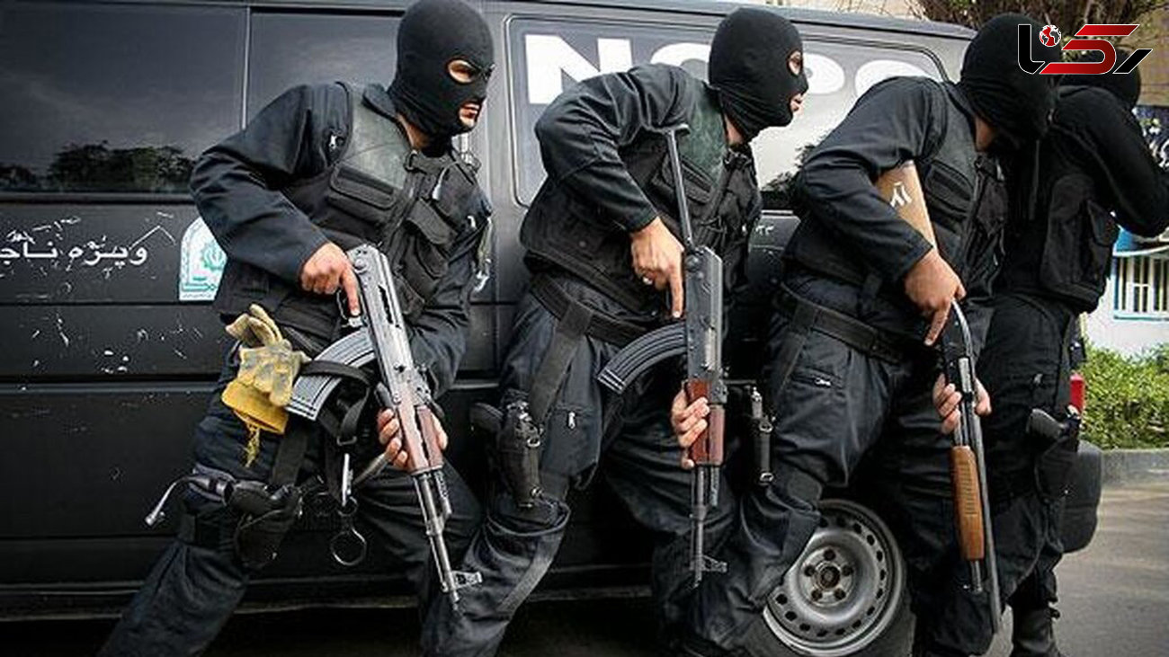 گروگانگیری مسلحانه در داروخانه ای در شیراز / گروگانگیر هدف گلوله پلیس قرار گرفت + جزییات