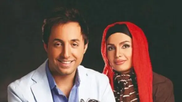 فیلم رونمایی امیرحسین رستمی از شرمندگی پیش زن و بچه اش ! /  پول پوشک و شیرخشک  هم نداشتم باید توی هتل ها منت خارجی هارو می کشیدم !