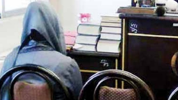 صیغه زن کارمند با آقای رئیس آبرویشان را برد 