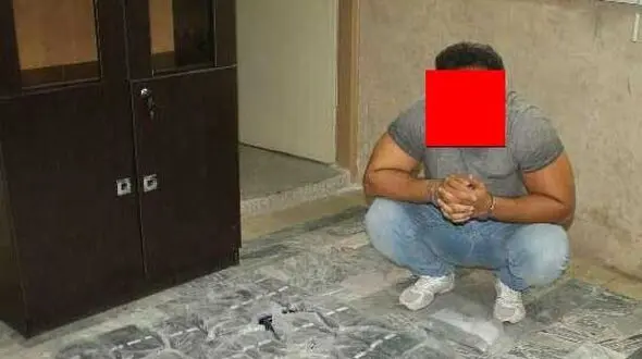 مرد خوش هیکل در شهریار دستگیر شد / کارهای اطلاعاتی نشان داد در خانه او چه می گذرد + عکس 