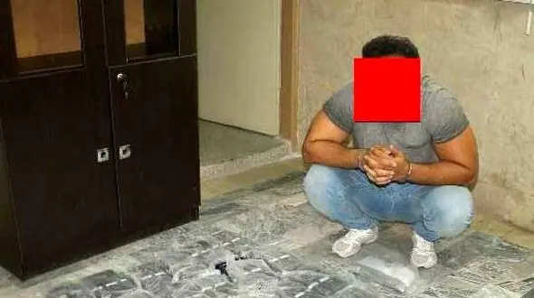 مرد خوش هیکل در شهریار دستگیر شد / کارهای اطلاعاتی نشان داد در خانه او چه می گذرد + عکس 