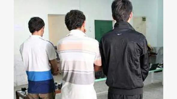 زورگیری سه دزد لاغر از تبعه خارجی