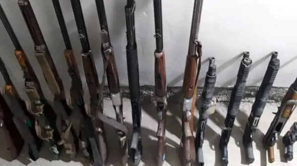 این 53 مرد لرستانی تا دندان مسلح بودند /  بازداشت مخوف ترین اوباش لرستانی