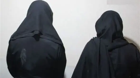 پایان سفر دو زن با ۵ کیلو مواد مخدر در میانه + فیلم